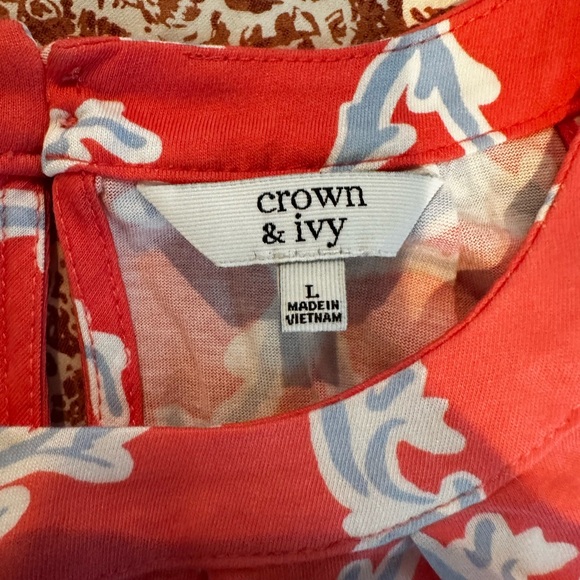 Crown & Ivy - Picture 2 of 3